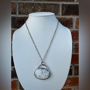 Nature’s Twist Dendritic Agate Necklace, Silver